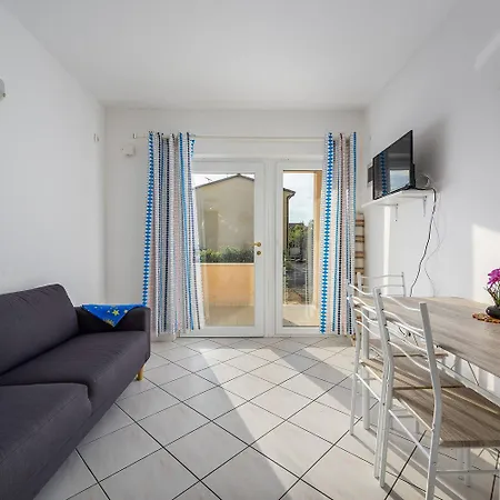 Hundefreundliches Nur 60 Meter Zum Mit Privatparkplatz, Klima, Wifi *