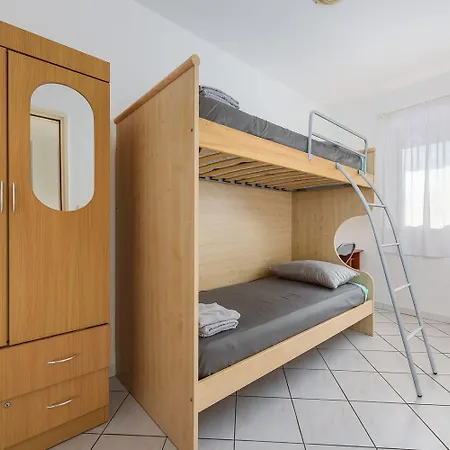 Hundefreundliches Nur 60 Meter Zum Mit Privatparkplatz, Klima, Wifi Διαμέρισμα *