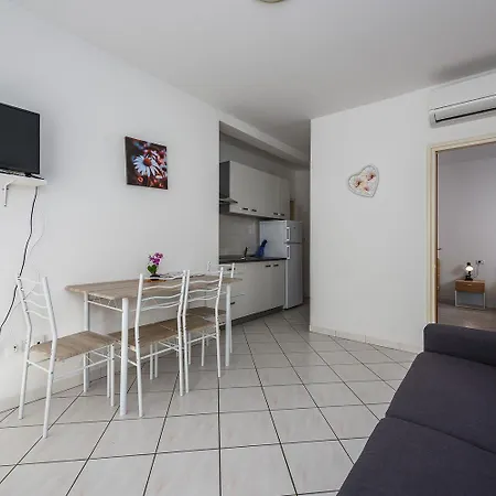 Hundefreundliches Nur 60 Meter Zum Mit Privatparkplatz, Klima, Wifi Διαμέρισμα Lovrečica
